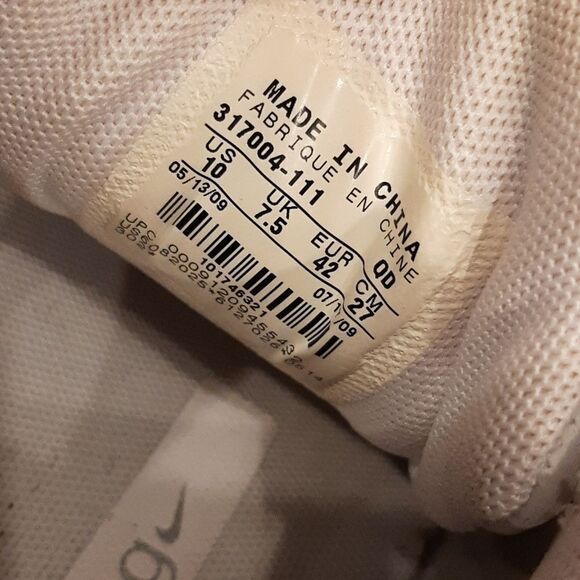 Nike Air Max White Sneakers - Picture 10 of 12